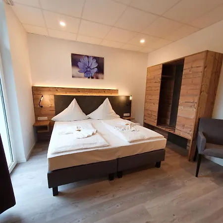 Winzerhaus Gaertner - An Der Loreley 잔크트고아르