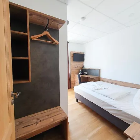 Winzerhaus Gaertner - An Der Loreley 酒店