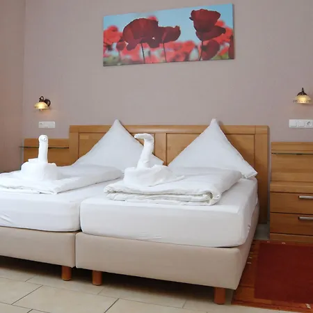 Winzerhaus Gaertner - An Der Loreley 3* 上韦瑟尔