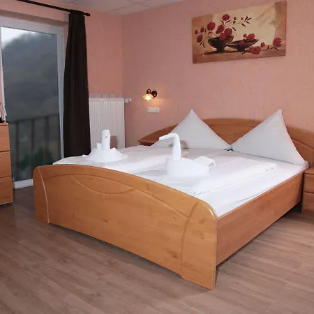 Winzerhaus Gaertner - An Der Loreley 上韦瑟尔