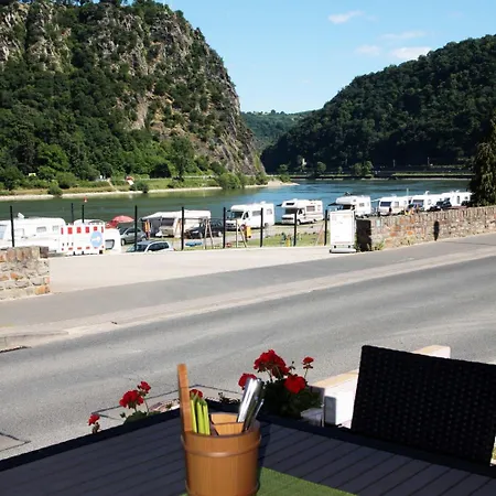 Winzerhaus Gaertner - An Der Loreley 호텔 잔크트고아르