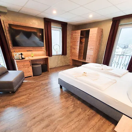 Szálloda Winzerhaus Gaertner - An Der Loreley 3*