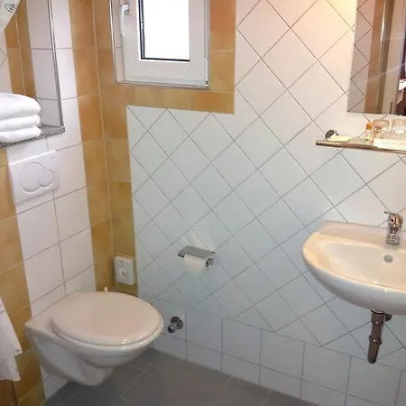 Winzerhaus Gaertner - An Der Loreley 3*