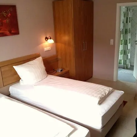 Winzerhaus Gaertner - An Der Loreley 호텔 3*