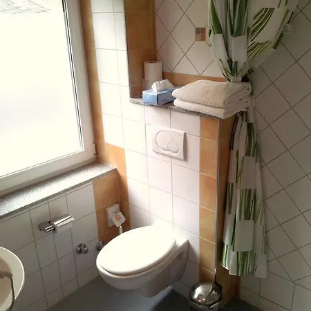 Winzerhaus Gaertner - An Der Loreley 잔크트고아르