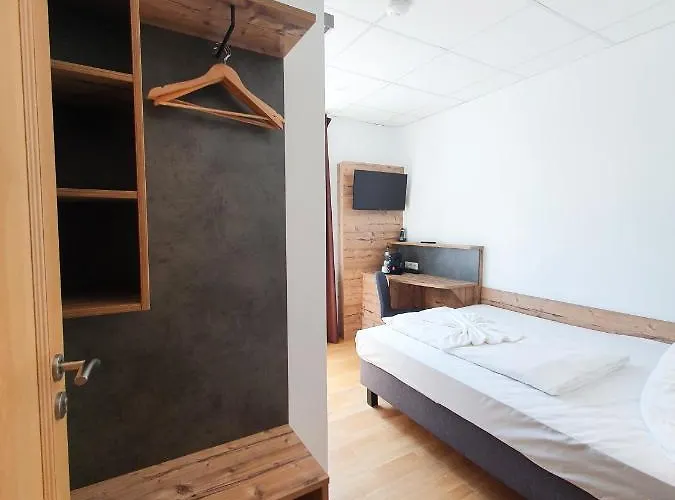 Winzerhaus Gaertner - An Der Loreley Otel